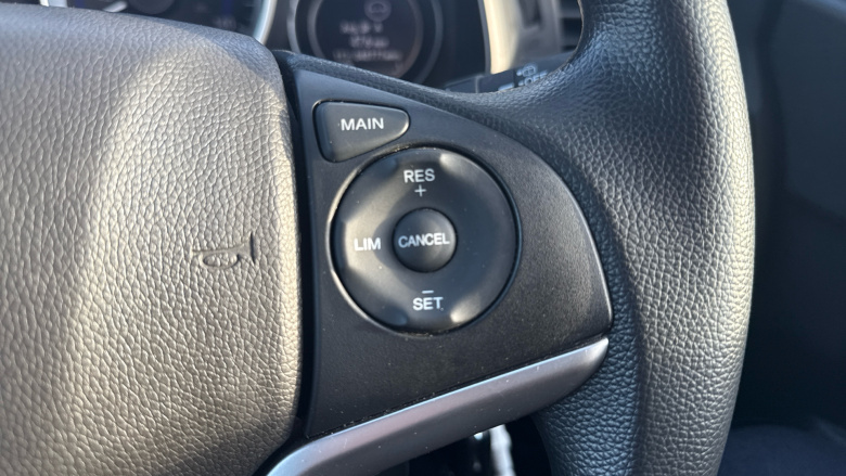 Honda Jazz 1.3 i-VTEC SE Navi 5dr Petrol Hatchback